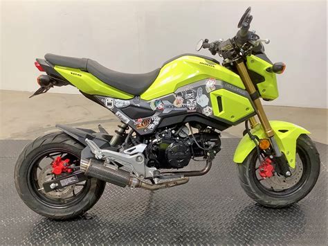 It features a four-speed manual transmission and a four-stroke engine and is manufactured in Thailand. . Honda grom for sale